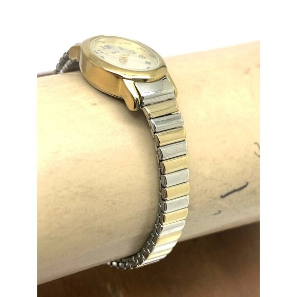 Timex Women\'s Watch T2M570 Quartz Oval Petite Two Tone Steel Expansion Band main image 10